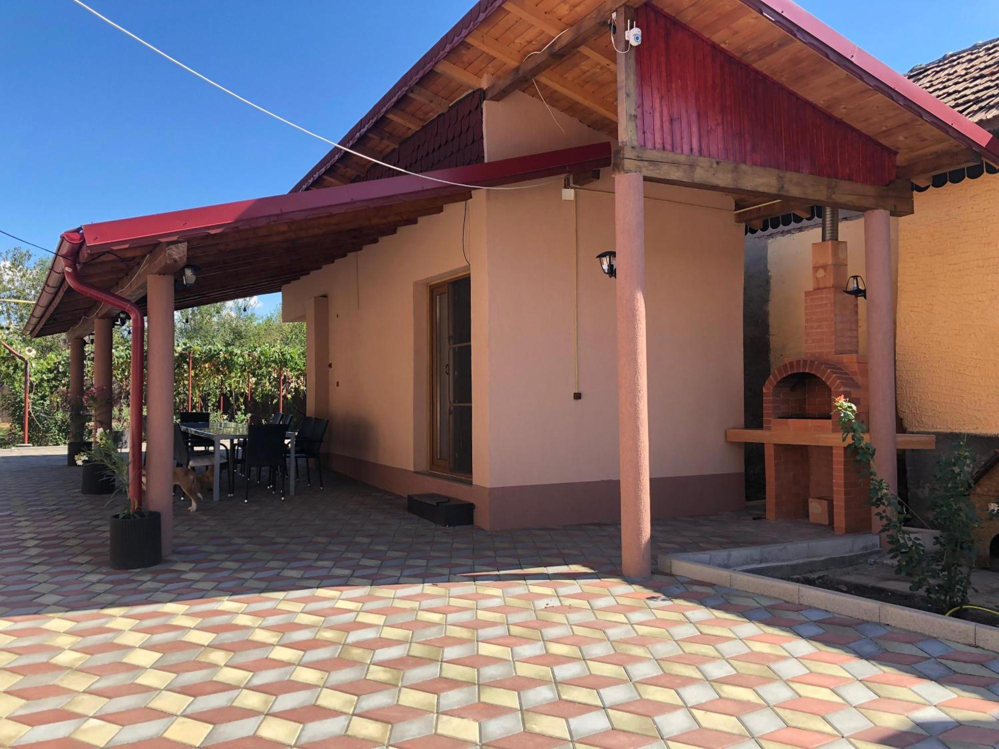 Târgu Jiu La Conac Complex Deluxe Targu-Jiu B&B 외부 사진